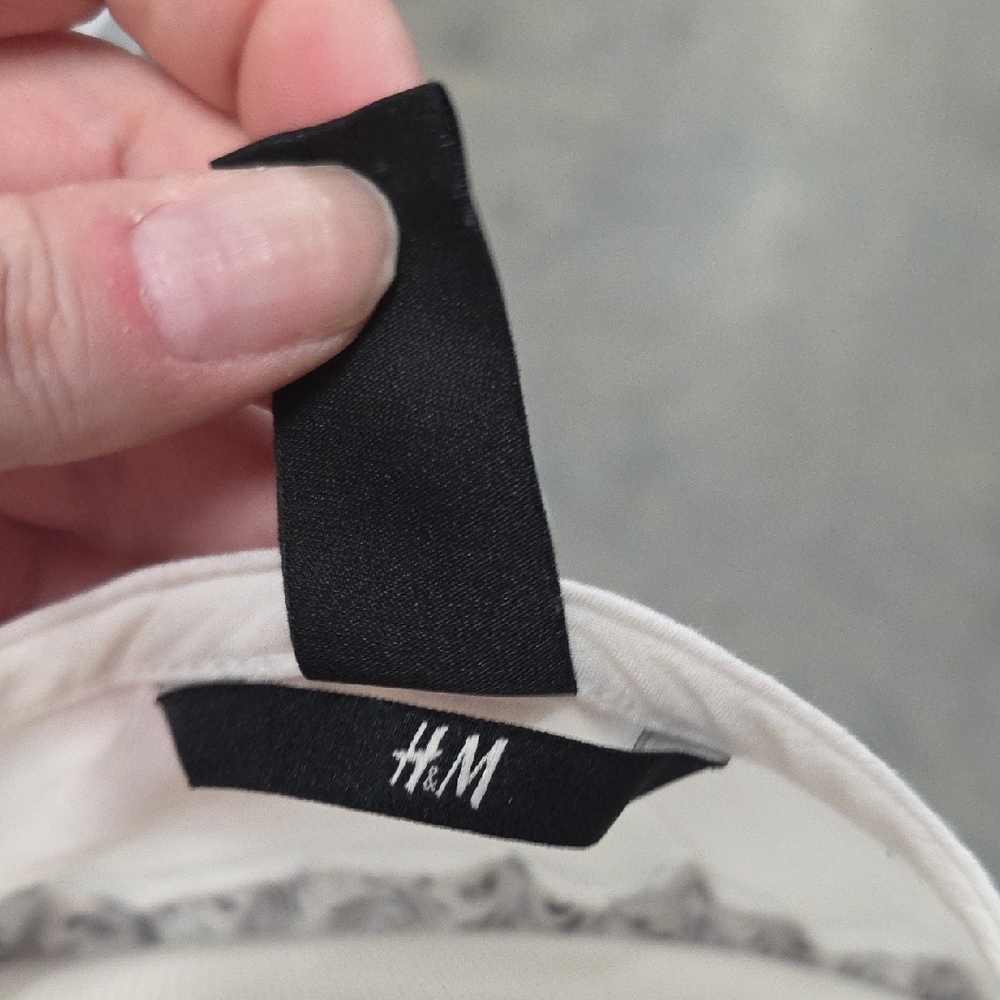 H&M Cream Blouse with Black Dot Print - Picture 2 of 4